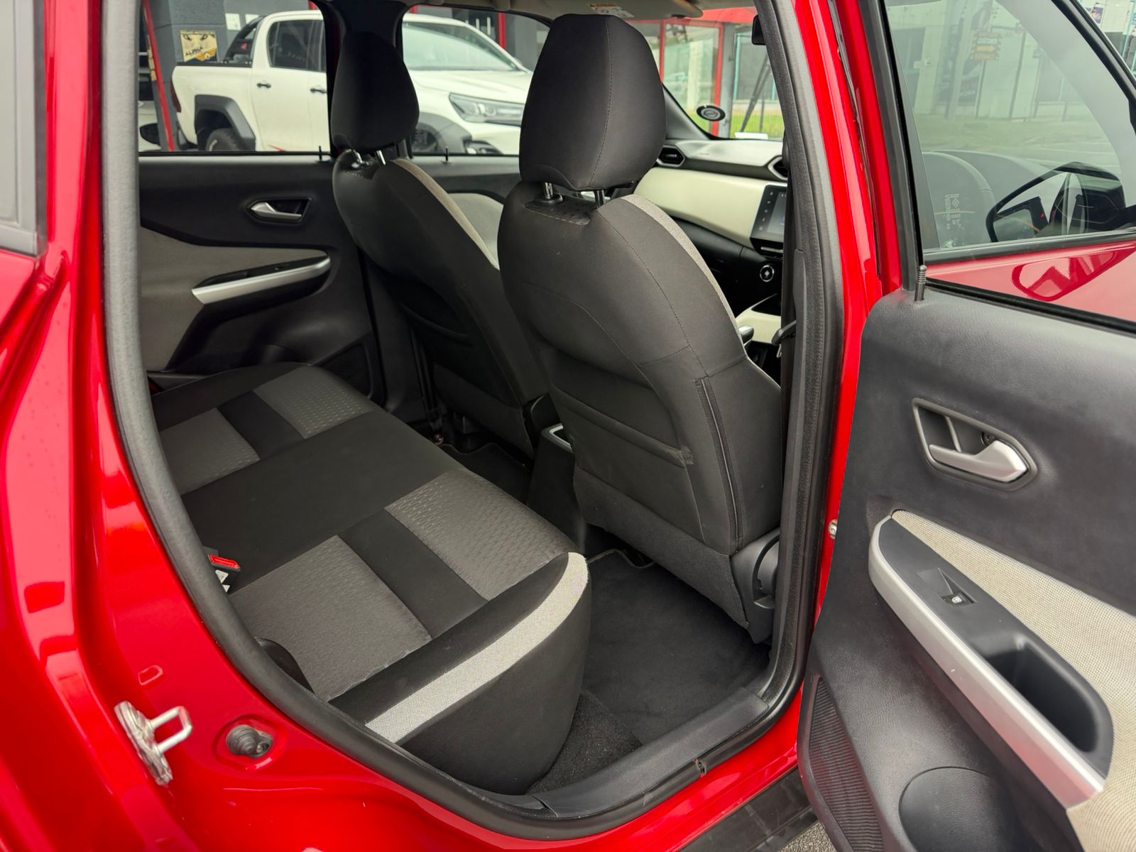 WhatsApp-Image-2026-04-23-at-13.12.31-1